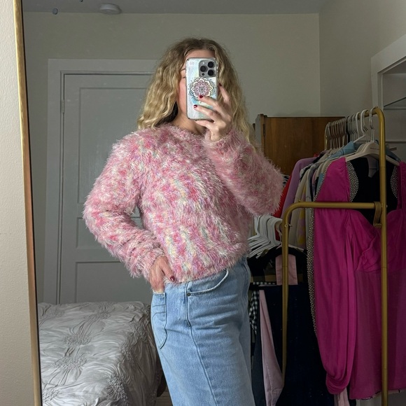 Mink pink sweater 💗 - Picture 2 of 4